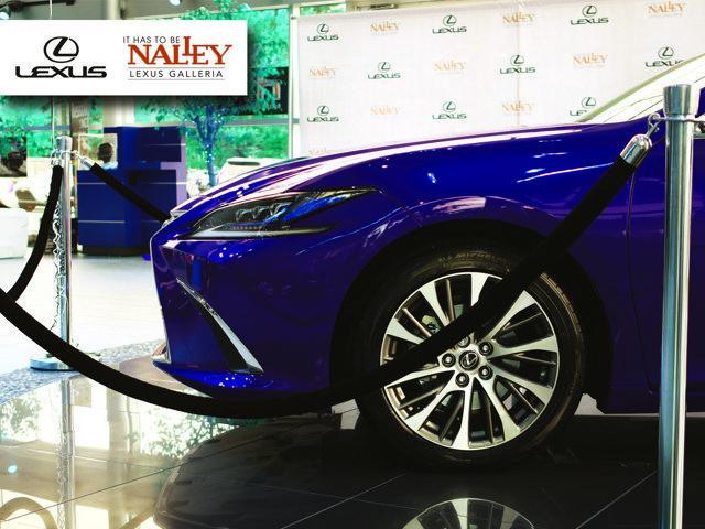 Photo of 2025 Wind Chill Pearl Lexus TX 500h