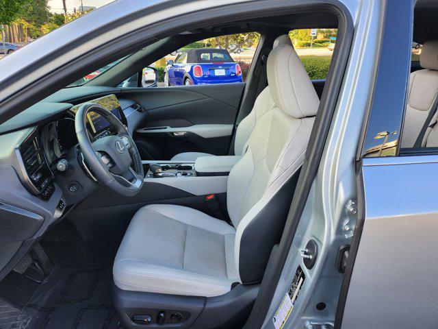 Photo of 2024 Iridium Lexus RX 350