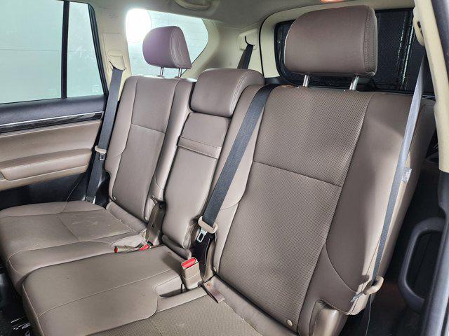 Photo of 2023 Eminent White Pearl Lexus GX 460