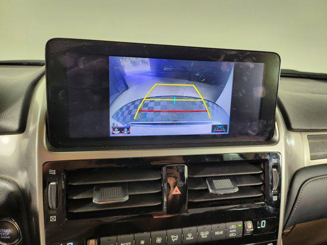 Photo of 2023 Eminent White Pearl Lexus GX 460