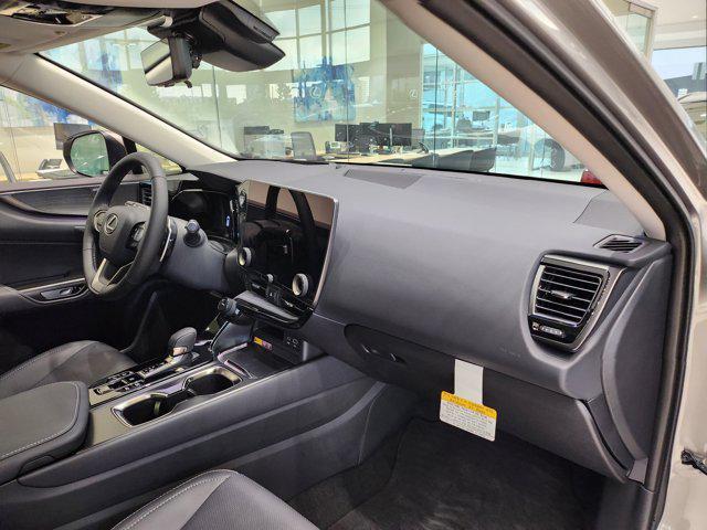Photo of 2025 Atomic Silver Lexus NX 450h+