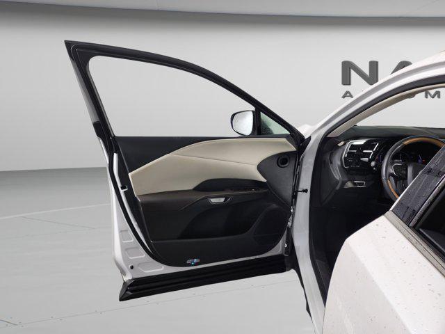 Photo of 2023 Eminent White Pearl Lexus RX 350