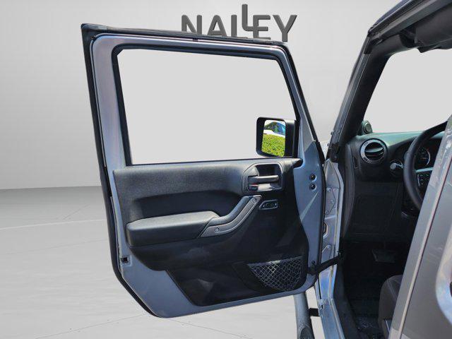 Photo of 2014 Billet Metallic Clearcoat Jeep Wrangler Unlimited