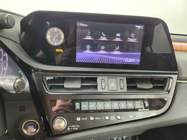 Photo of 2022 Iridium Lexus ES 350
