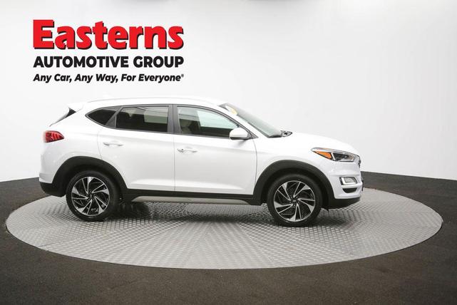 Photo of 2019 Dazzling White Hyundai TUCSON