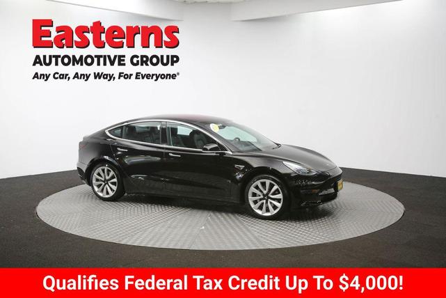 Photo of 2018 Black Tesla Model 3