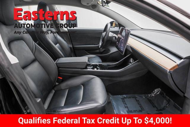 Photo of 2018 Black Tesla Model 3