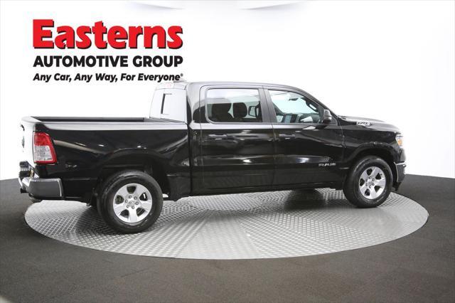 Photo of 2023 Diamond Black Crystal Pearlcoat RAM 1500