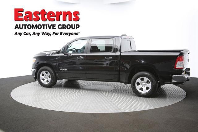Photo of 2023 Diamond Black Crystal Pearlcoat RAM 1500