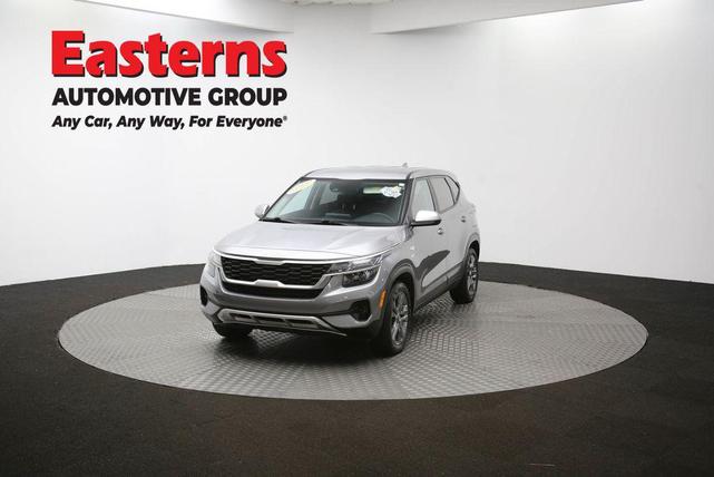 Photo of 2023 Steel Gray Kia Seltos