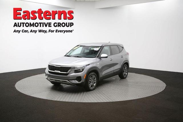 Photo of 2023 Steel Gray Kia Seltos