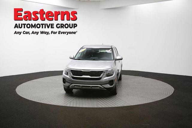 Photo of 2023 Steel Gray Kia Seltos