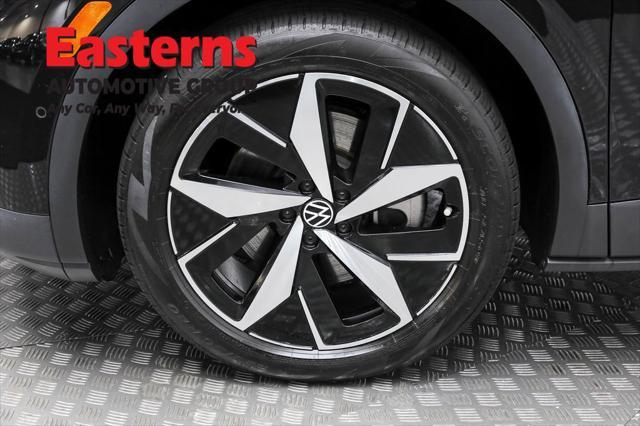 Photo of 2023 Deep Black Volkswagen ID.4