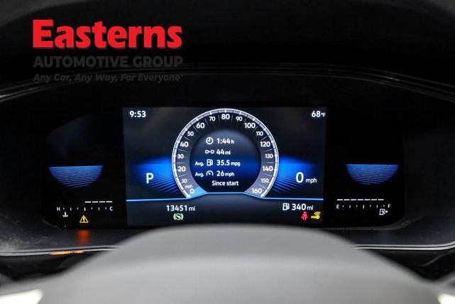 Photo of 2022 Pure White Volkswagen Taos