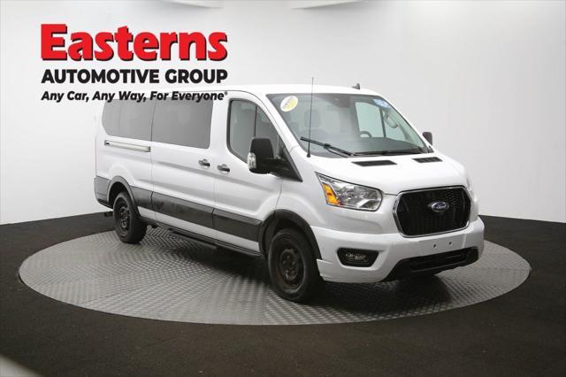 Photo of 2022 OXFORD WHITE Ford Transit-350