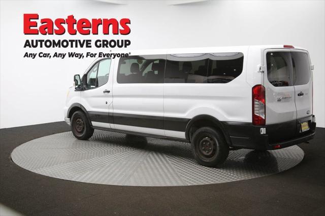 Photo of 2022 OXFORD WHITE Ford Transit-350