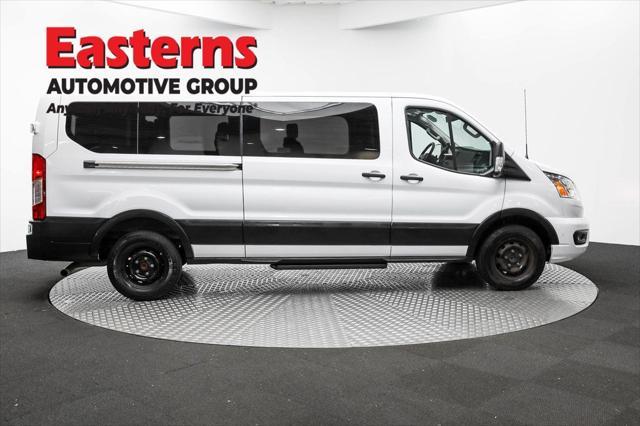 Photo of 2022 OXFORD WHITE Ford Transit-350