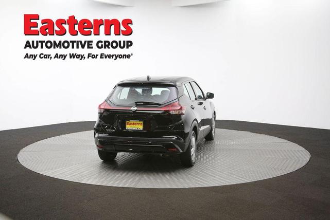 Photo of 2021 Super Black Nissan Kicks