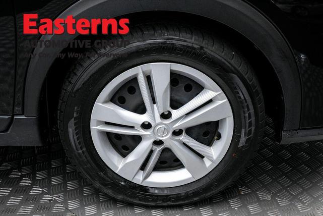 Photo of 2021 Super Black Nissan Kicks