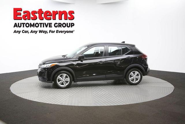 Photo of 2021 Super Black Nissan Kicks