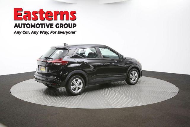 Photo of 2021 Super Black Nissan Kicks
