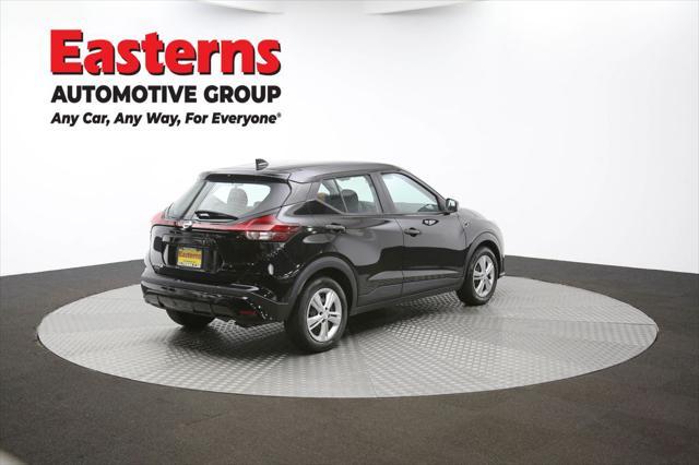 Photo of 2021 Super Black Nissan Kicks