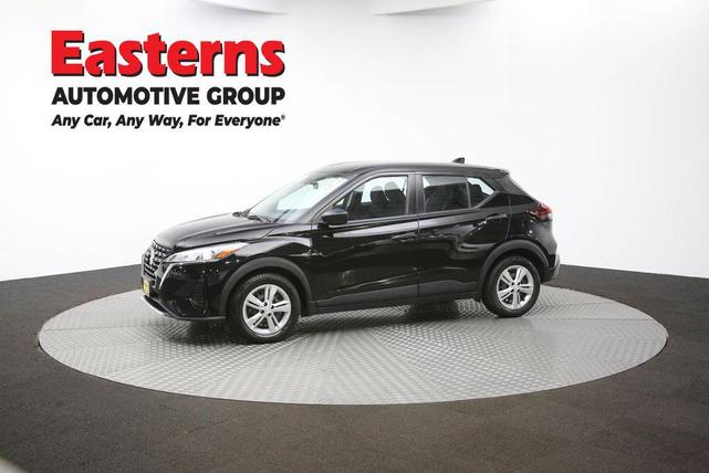 Photo of 2021 Super Black Nissan Kicks