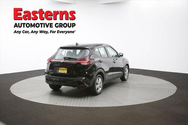 Photo of 2021 Super Black Nissan Kicks