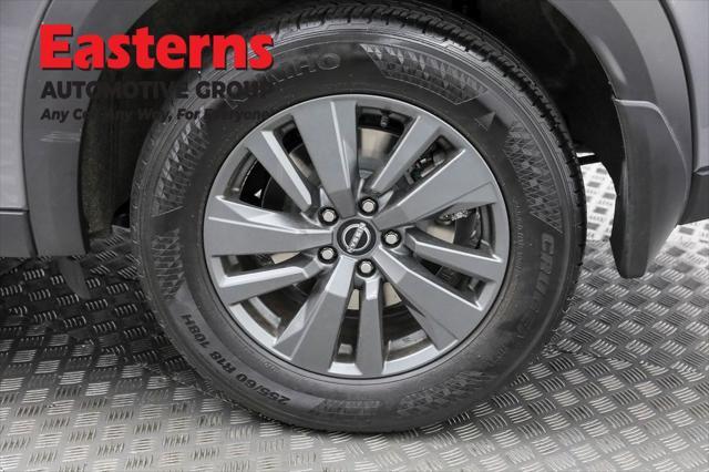 Photo of 2024 Gun Metallic Nissan Pathfinder