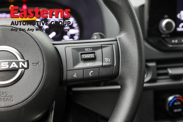 Photo of 2024 Gun Metallic Nissan Pathfinder