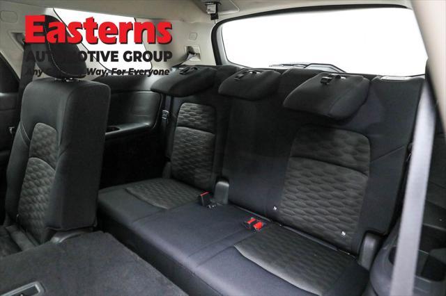 Photo of 2024 Gun Metallic Nissan Pathfinder