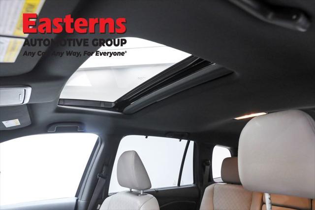 Photo of 2021 Gray Honda Passport