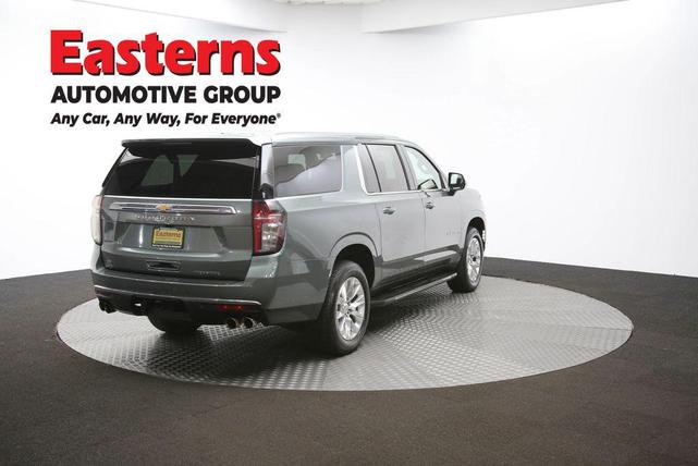Photo of 2023 Silver Sage Metallic Chevrolet Suburban