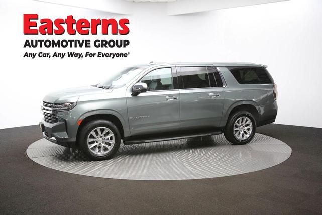 Photo of 2023 Silver Sage Metallic Chevrolet Suburban