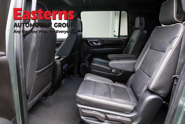 Photo of 2023 Silver Sage Metallic Chevrolet Suburban
