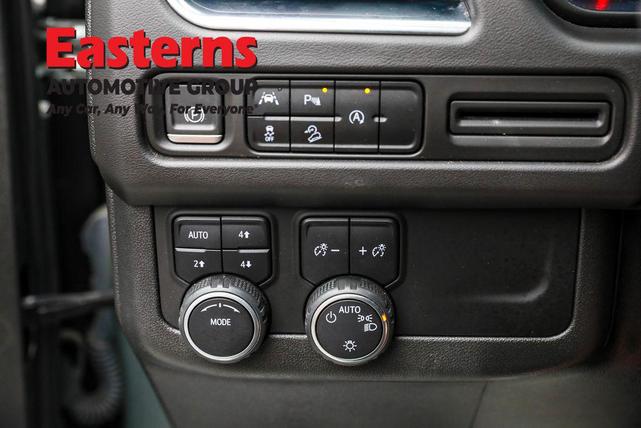 Photo of 2023 Silver Sage Metallic Chevrolet Suburban