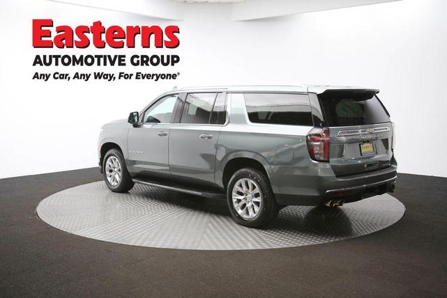 Photo of 2023 Silver Sage Metallic Chevrolet Suburban