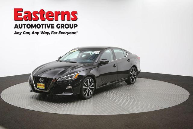 Photo of 2022 Super Black Nissan Altima