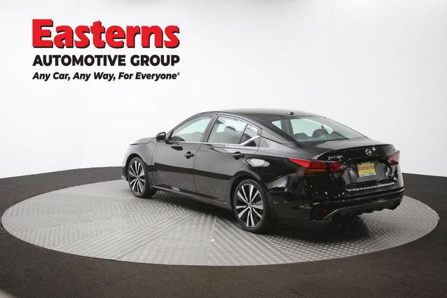 Photo of 2022 Super Black Nissan Altima