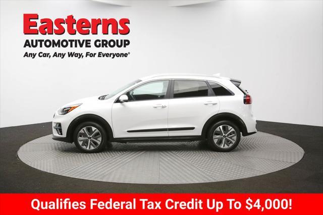Photo of 2022 Snow White Pearl Kia Niro EV