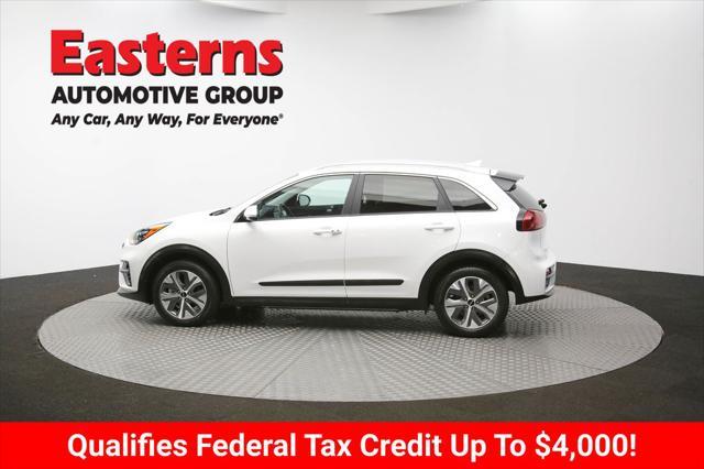Photo of 2022 Snow White Pearl Kia Niro EV