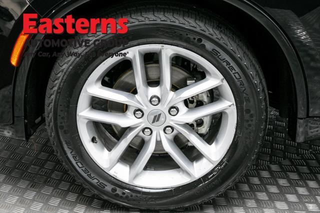 Photo of 2022 DB Black Clearcoat Dodge Durango