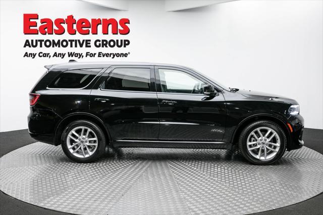 Photo of 2022 DB Black Clearcoat Dodge Durango