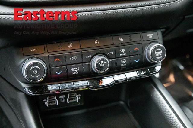 Photo of 2022 DB Black Clearcoat Dodge Durango