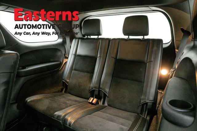 Photo of 2022 DB Black Clearcoat Dodge Durango
