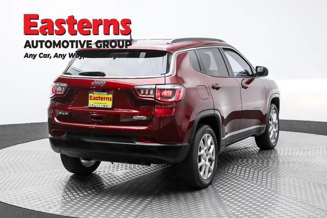 Photo of 2022 Velvet Red Pearlcoat Jeep Compass