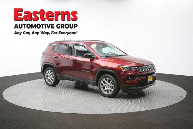 Photo of 2022 Velvet Red Pearlcoat Jeep Compass