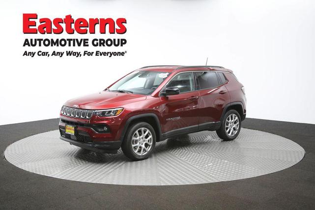 Photo of 2022 Velvet Red Pearlcoat Jeep Compass