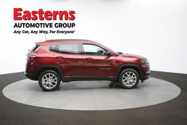 Photo of 2022 Velvet Red Pearlcoat Jeep Compass