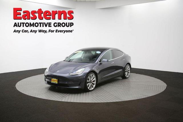 Photo of 2019 Gray Tesla Model 3